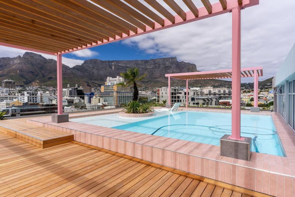 The Rose 703: Modern 7th Floor Cape Town